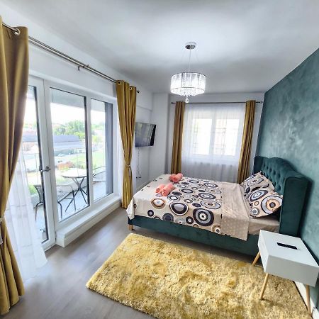 Near Airport 2 Rooms Apartments In Himson Яссы Экстерьер фото