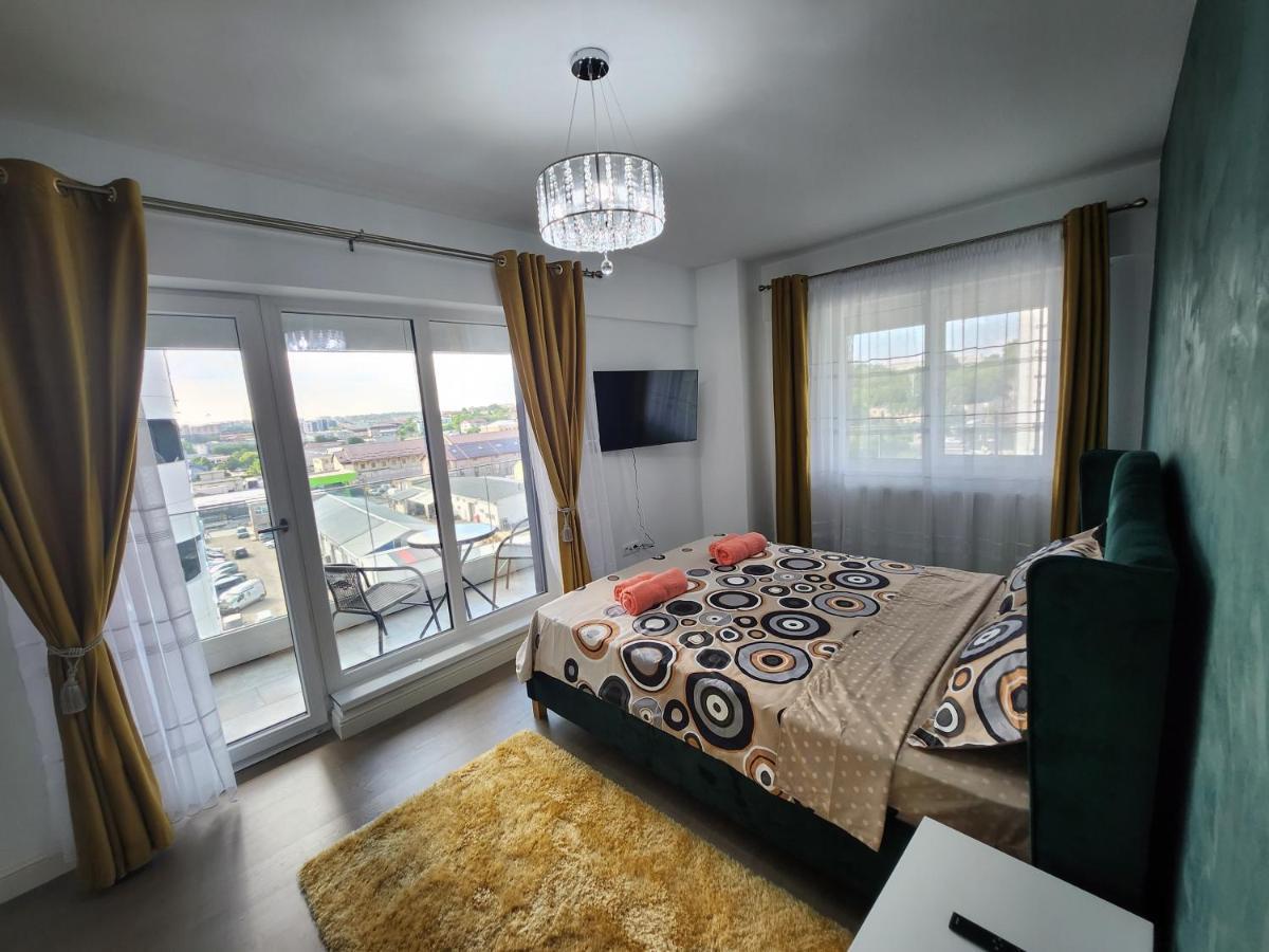 Near Airport 2 Rooms Apartments In Himson Яссы Экстерьер фото
