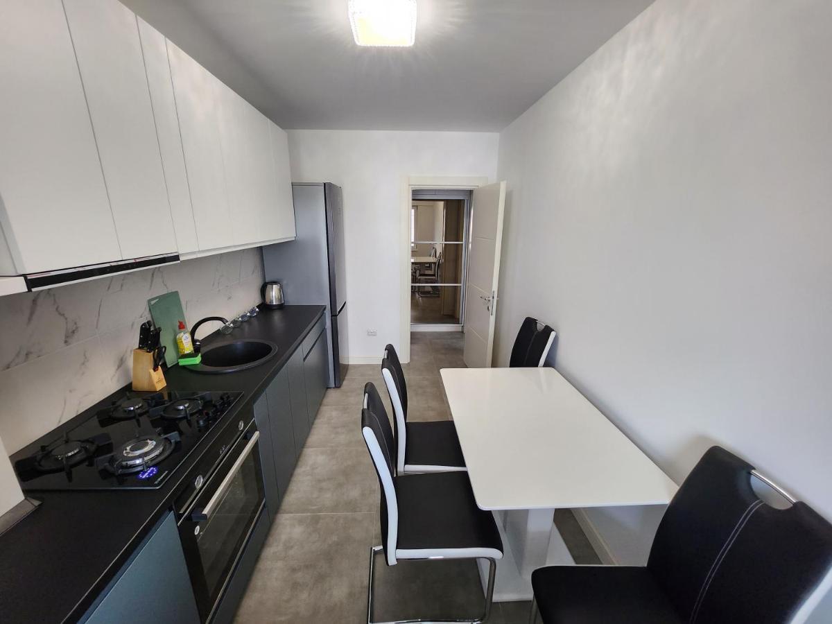 Near Airport 2 Rooms Apartments In Himson Яссы Экстерьер фото