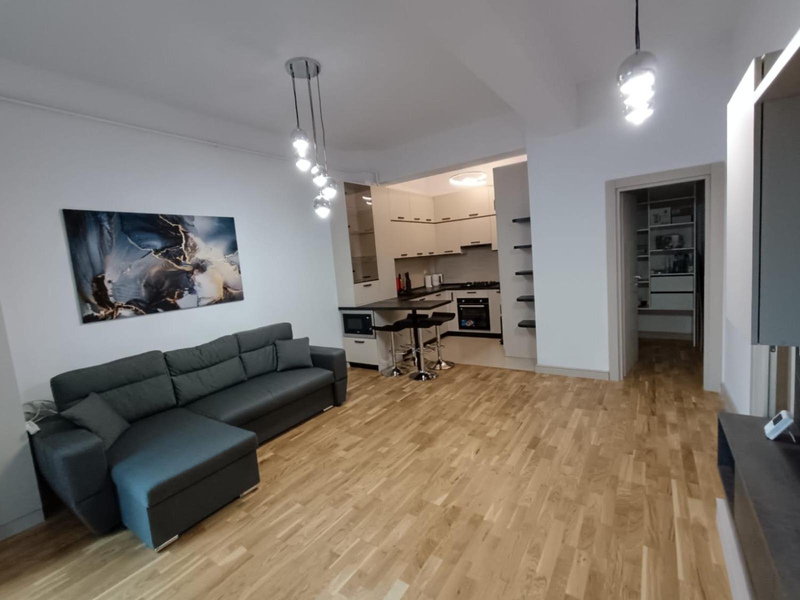 Near Airport 2 Rooms Apartments In Himson Яссы Экстерьер фото
